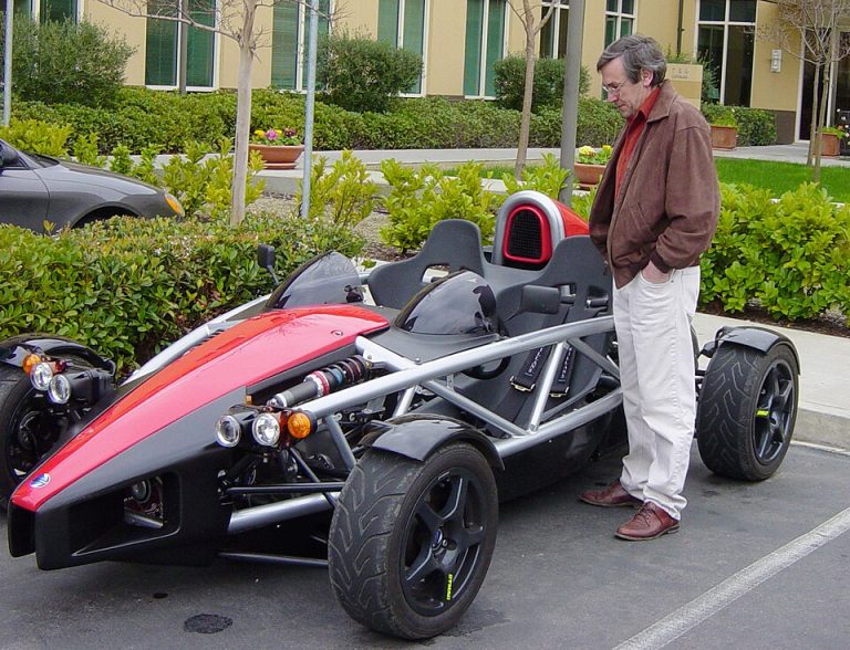 Revo Powertrains Specs, Range, Battery, Dimensions & Features